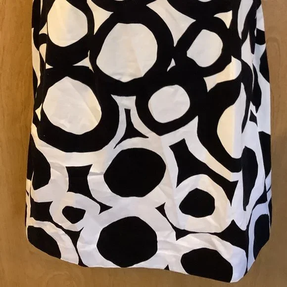 EUC London Times Black & White Sleeveless Dress Size: 6 - Picture 3 of 6